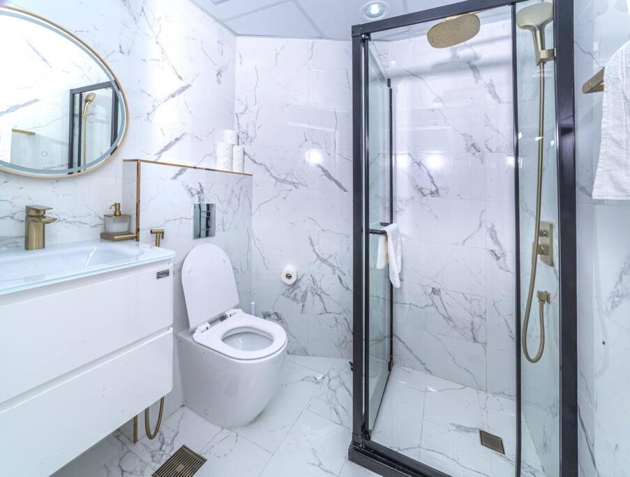 Luxury 2 Bedroom Apartment In Dubai Marina & Jbr Beach Zewnętrze zdjęcie